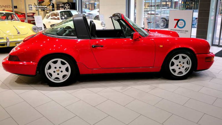 Porsche Carrera 1990